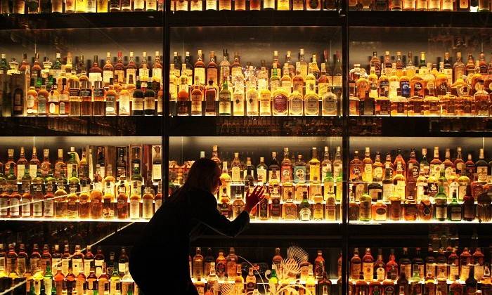 Whiskey, esportazioni record Ma la Scozia teme l'alcolismo
