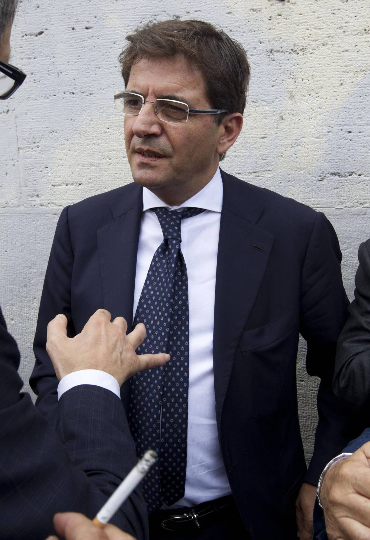 Camorra, 57 fermi a Napoli: pure politici vicini ai Casalesi Chiesto l'arresto di Cosentino