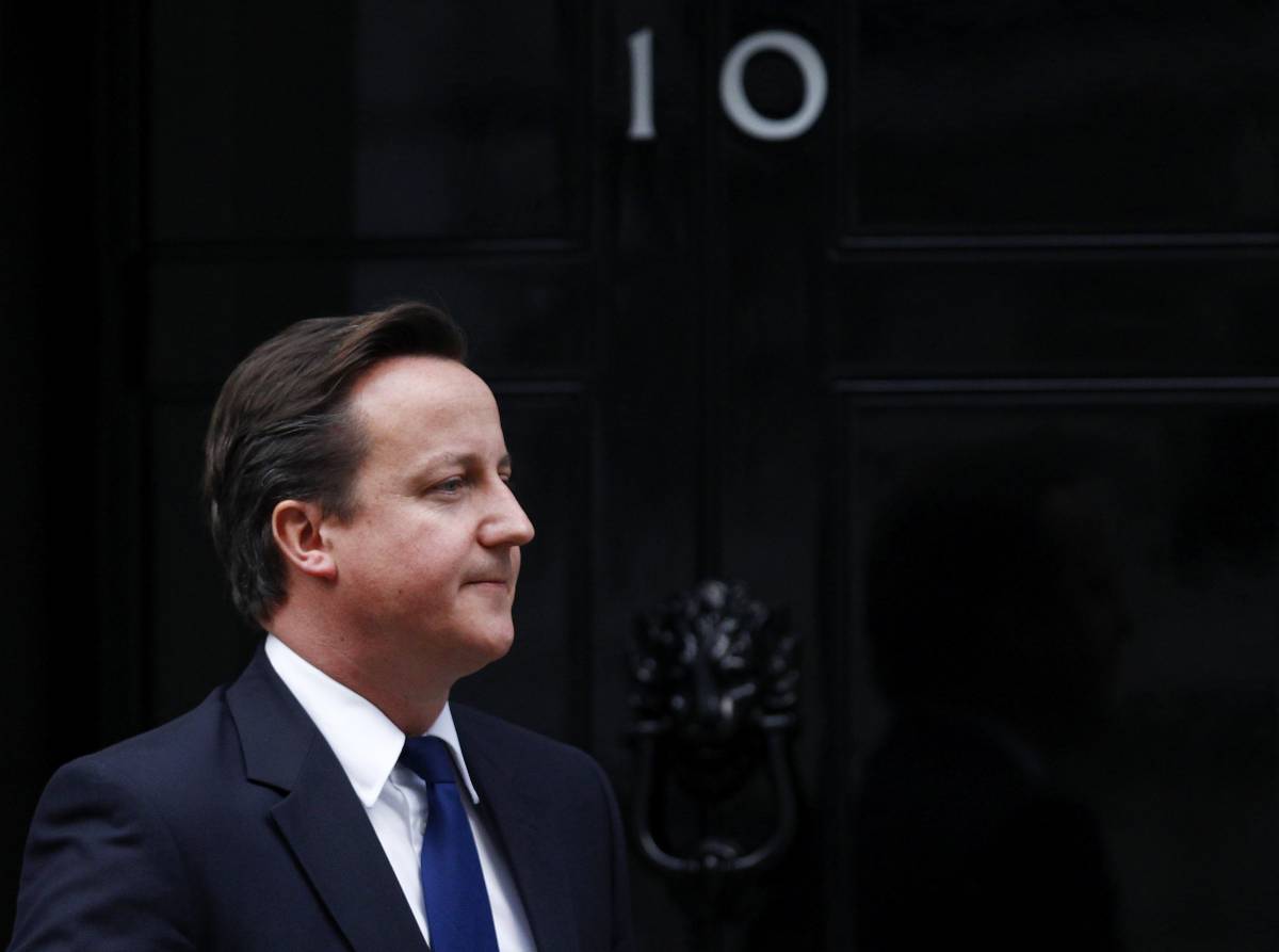 Gli inglesi con Cameron: sì al veto sul trattato Ue