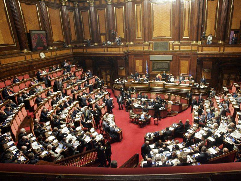 Manovra, domani il voto Bagarre in Senato Fischi della Lega Nord