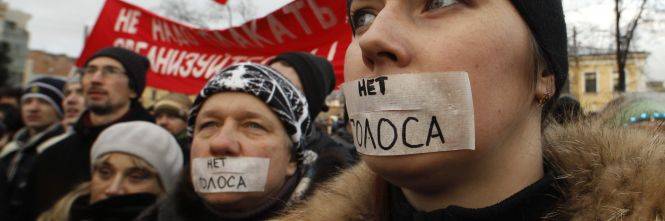 Mosca, ancora proteste  Decine di migliaia di persone in piazza contro Putin