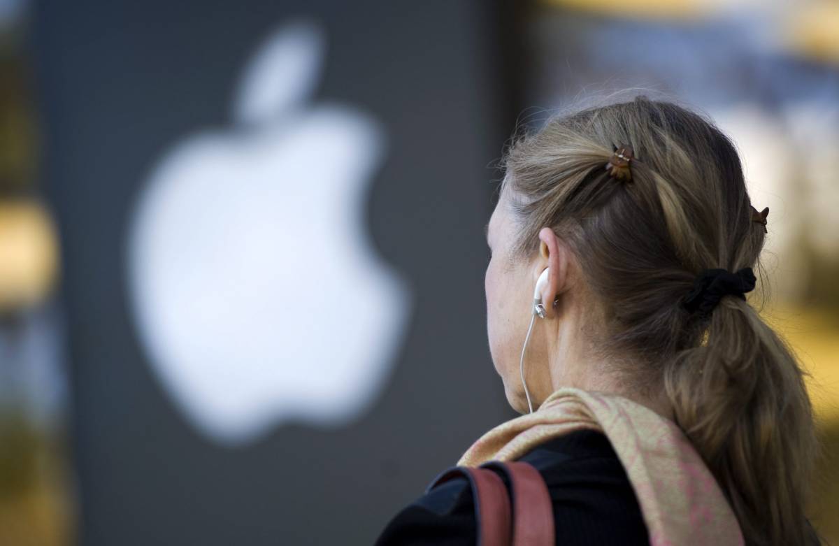 L'Antitrust: sanzione da 900 mila euro per l'azienda Apple