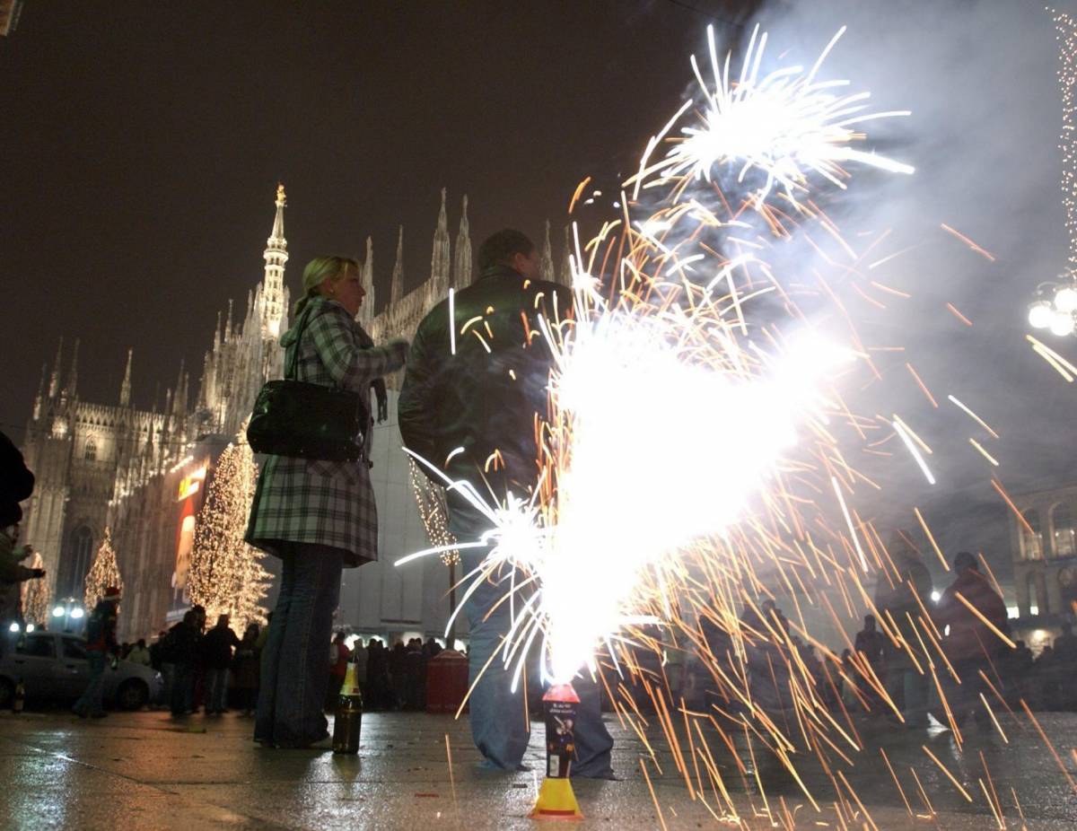 L’ultima follia anti-smog: stop ai fuochi d’artificio e alle moto della Befana