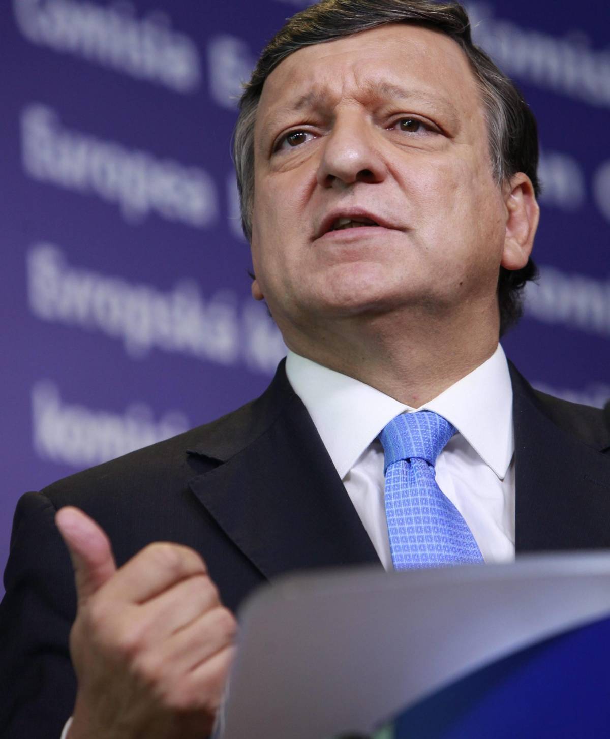 La Ue striglia Parigi e Berlino: rivedete le stime di crescita