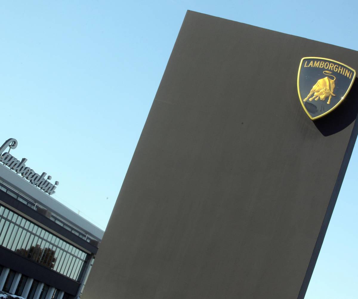 Lamborghini, l’anti-Fiat che fa accordi con la Fiom
