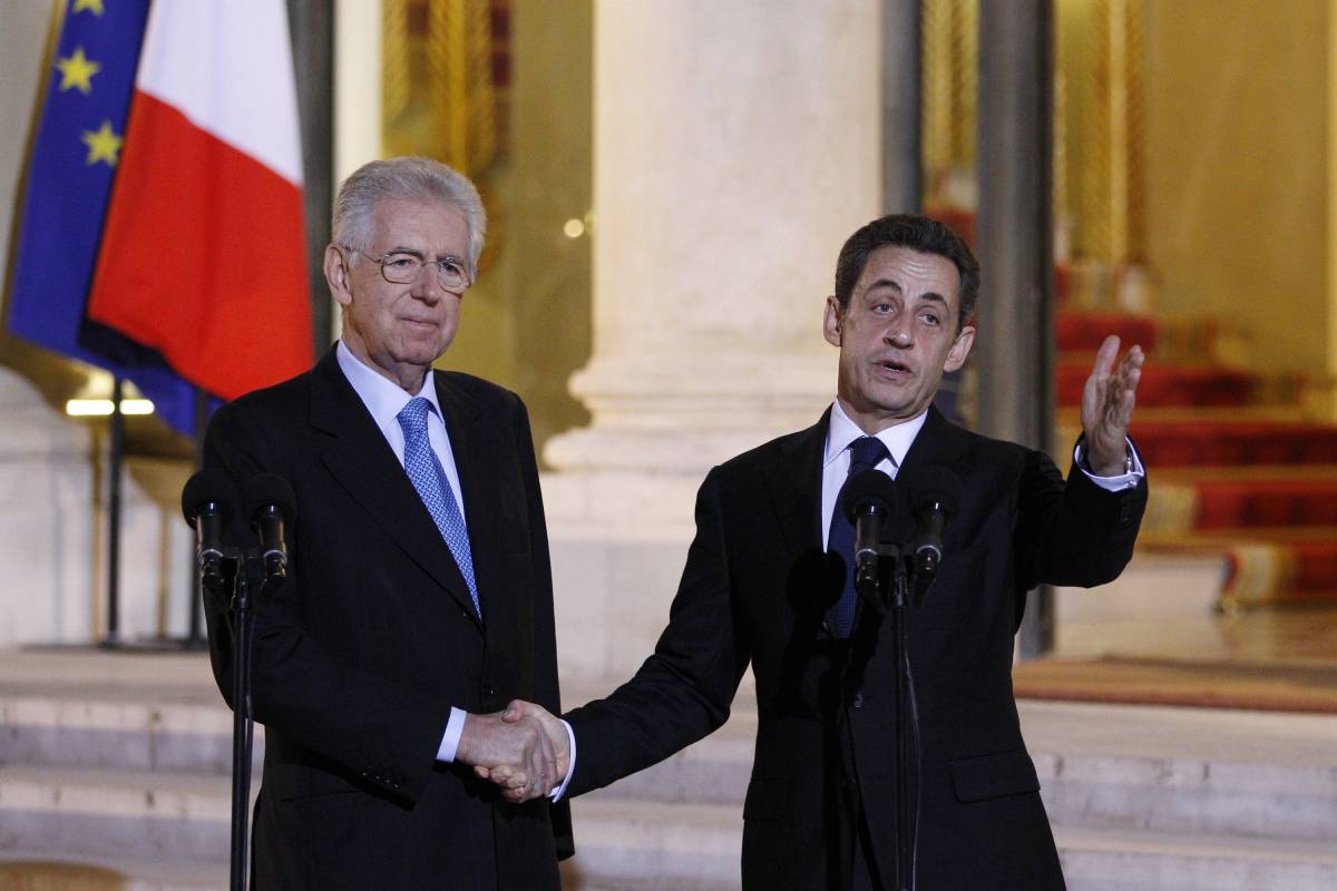 Patto Monti-Sarkozy mano nella mano contro la Merkel