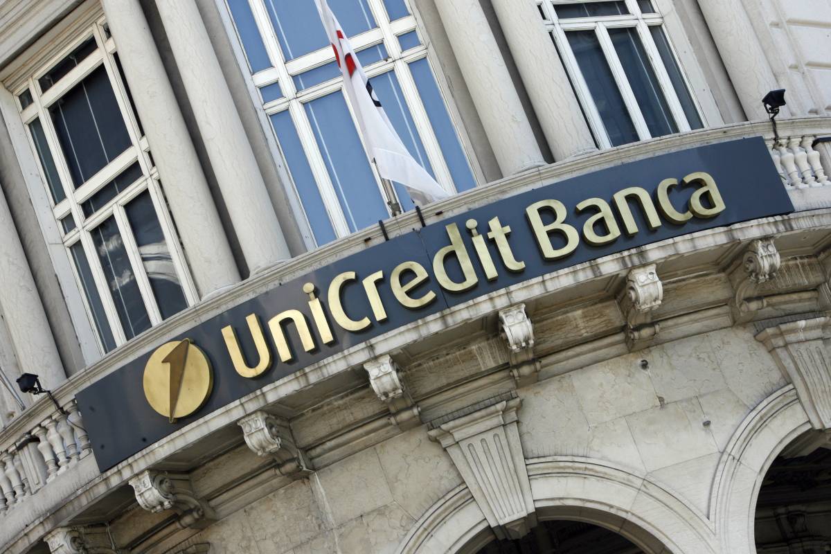 Unicredit, parte l’aumento. Titoli sotto pressione