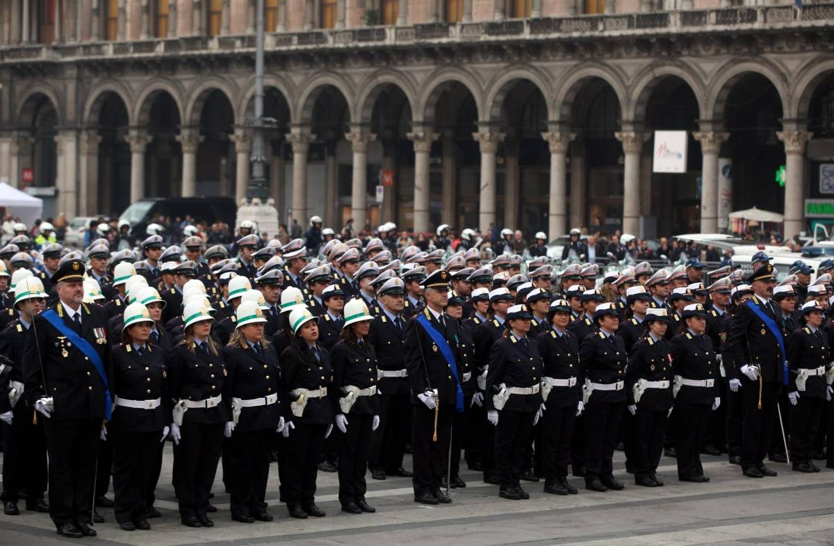 «I vigili come assistenti sociali». Scontro sulla Polizia municipale