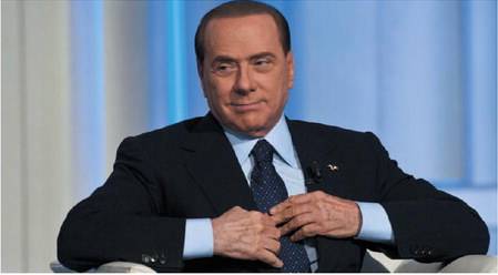 Berlusconi festeggia  la vittoria su Casini