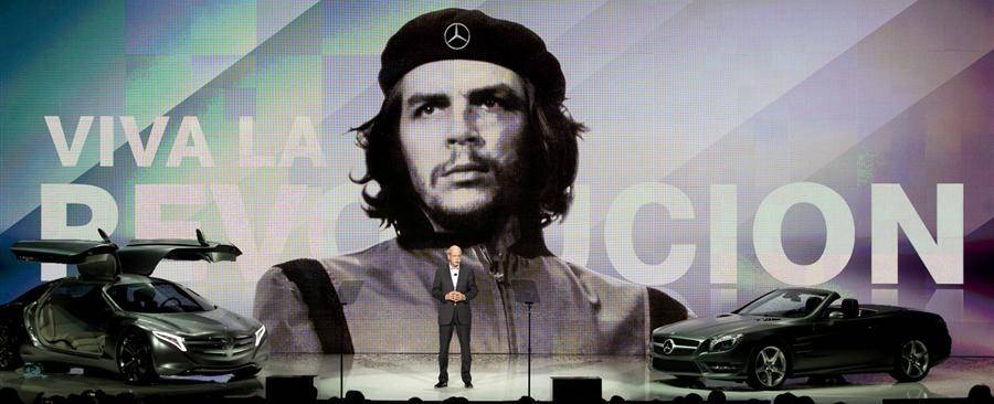 La foto del «Che» in uno spot Mercedes Scoppia la protesta degli esuli cubani