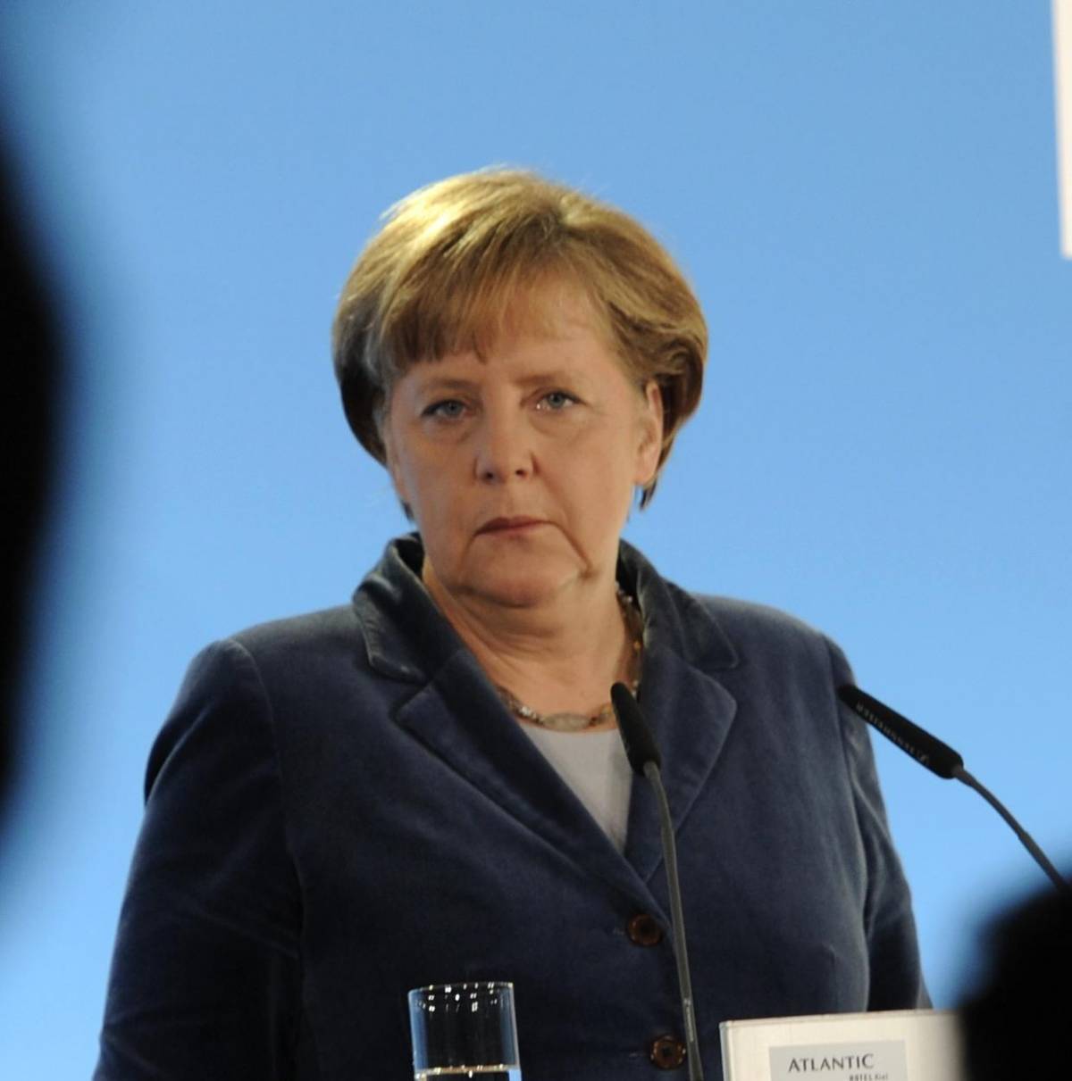 La Merkel si giustifica: serve rigore sul Patto di bilancio
