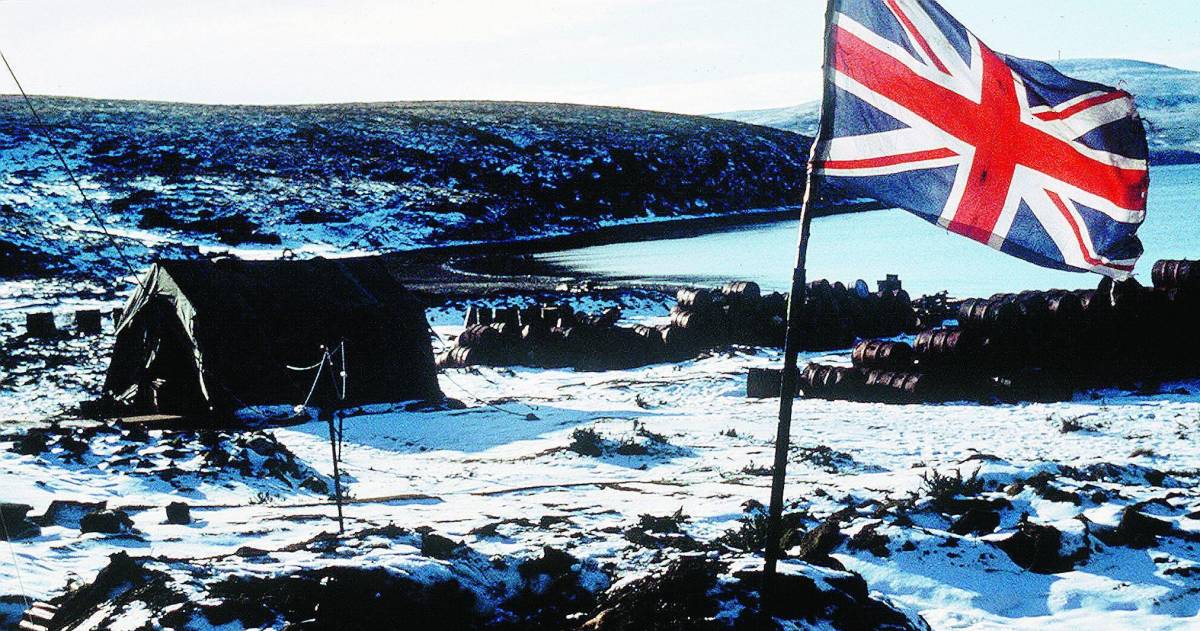 Gli inglesi sfidano l’Argentina: William in missione alle Falkland