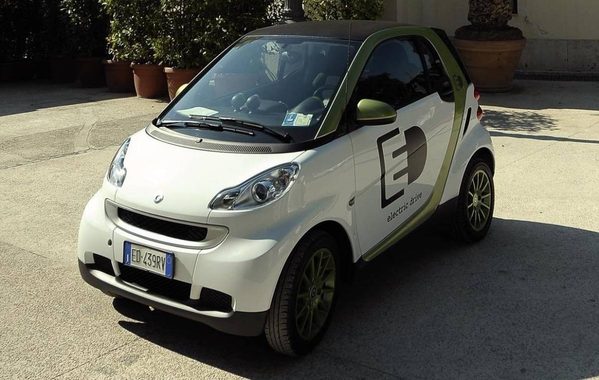 Elettriche, a gpl e metano: ecco le nuove auto verdi che libereranno i milanesi I modelli più ecologici che si sono salvati dalla «tagliola» Area C sono l’ultima spiaggia per chi vuole continuare a girare in centro