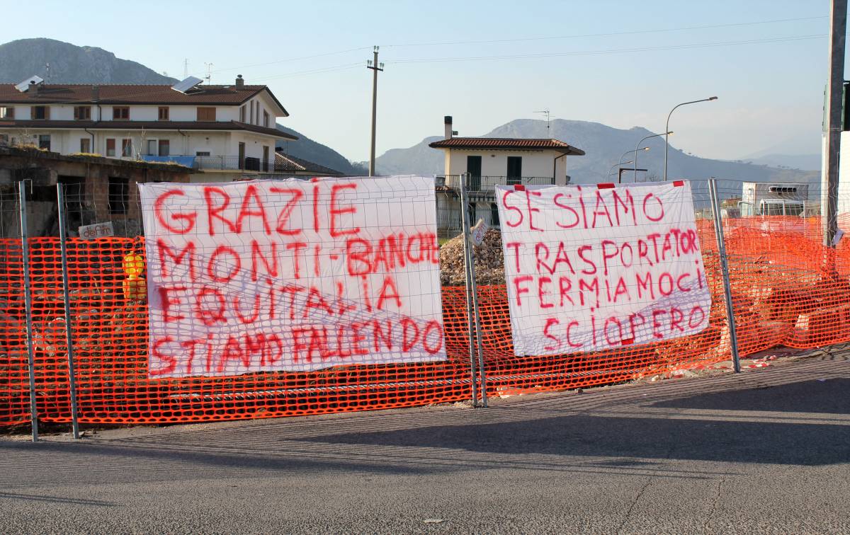 Dura vita da padroncino: "Rc, benzina e pedaggi ci hanno messo a terra"