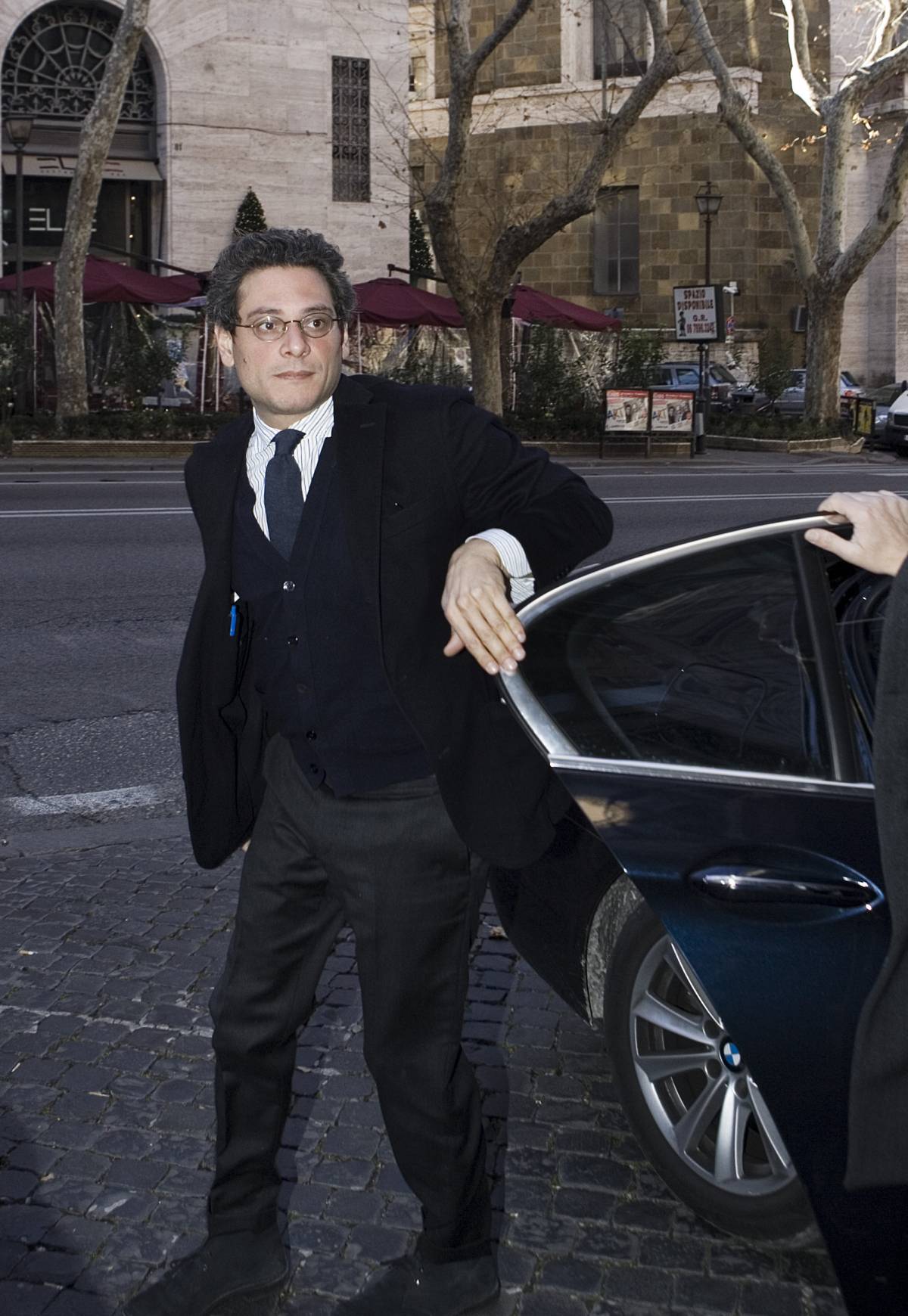 La polemica su Martone È vero: troppi lavativi  "parcheggiati" in aula