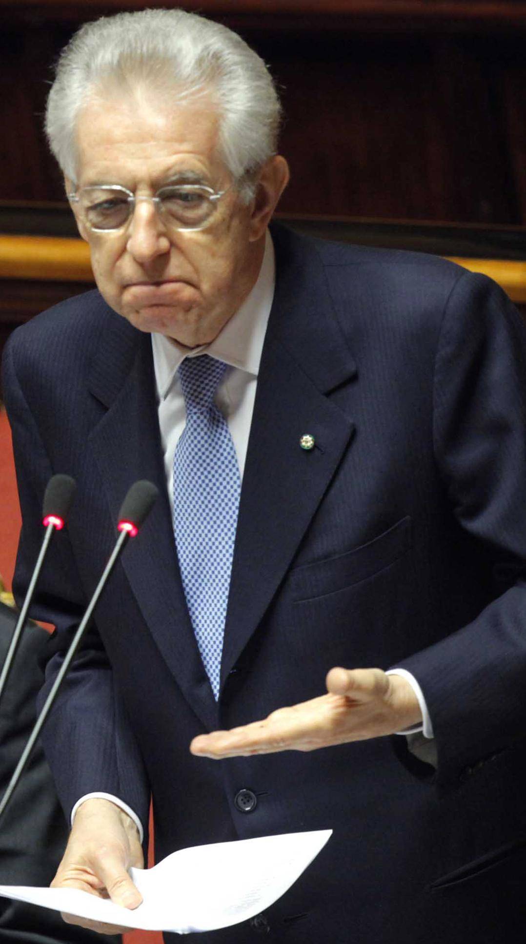 Il miracolo del Senato: su Dio torna l’asse  Pdl-Lega-Terzo polo