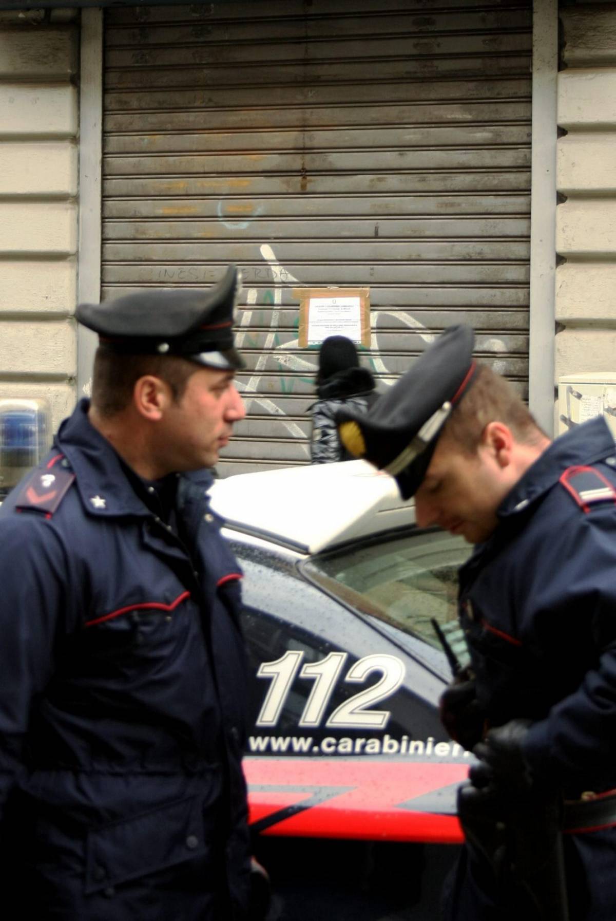 Rapina la tabaccheria poi tenta la fuga dirottando un autobus