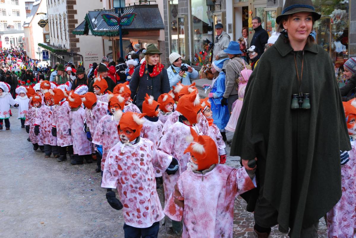 Bambini protagonisti con i giochi sulla neve