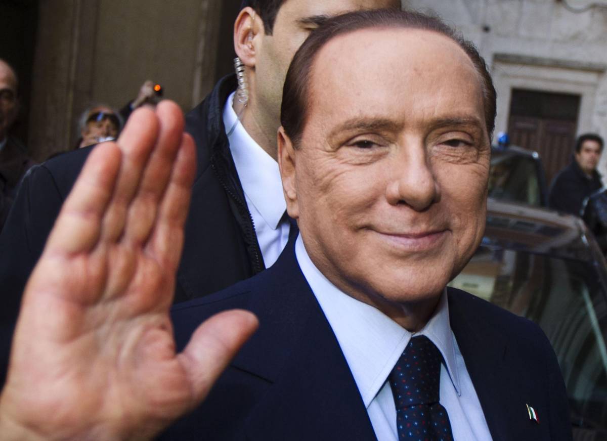 Il Cav lancia "Fondazione Berlusconi"