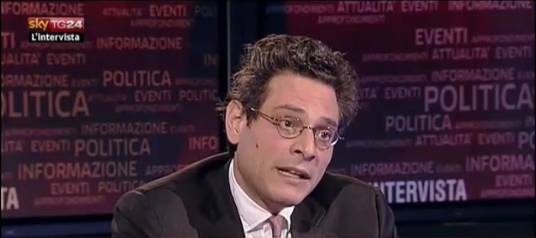 Martone ci ricasca, l'ultima? "Auto blu limite alla libertà"