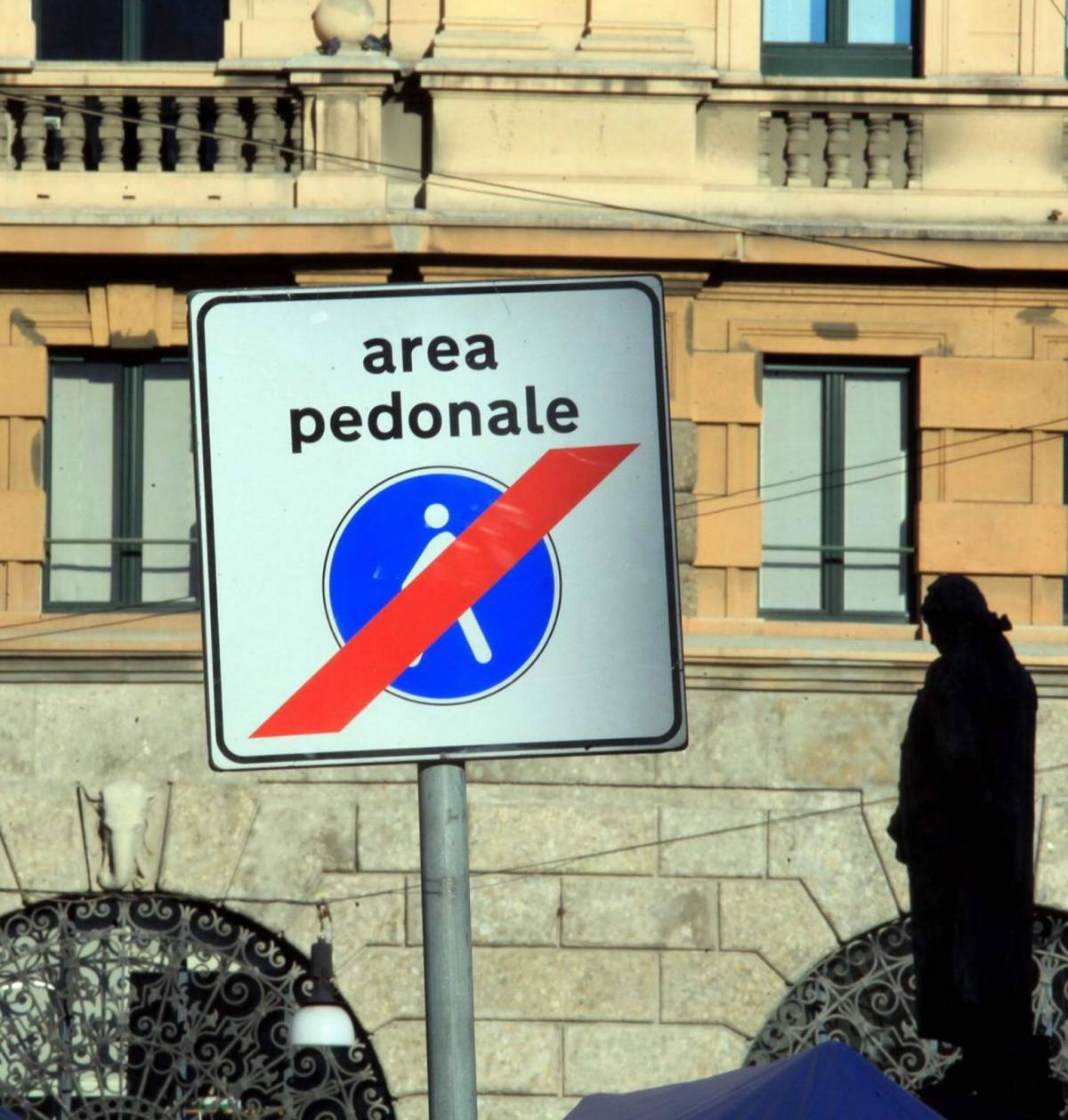 Piazza Liberty pedonale, ecco le nuove isole