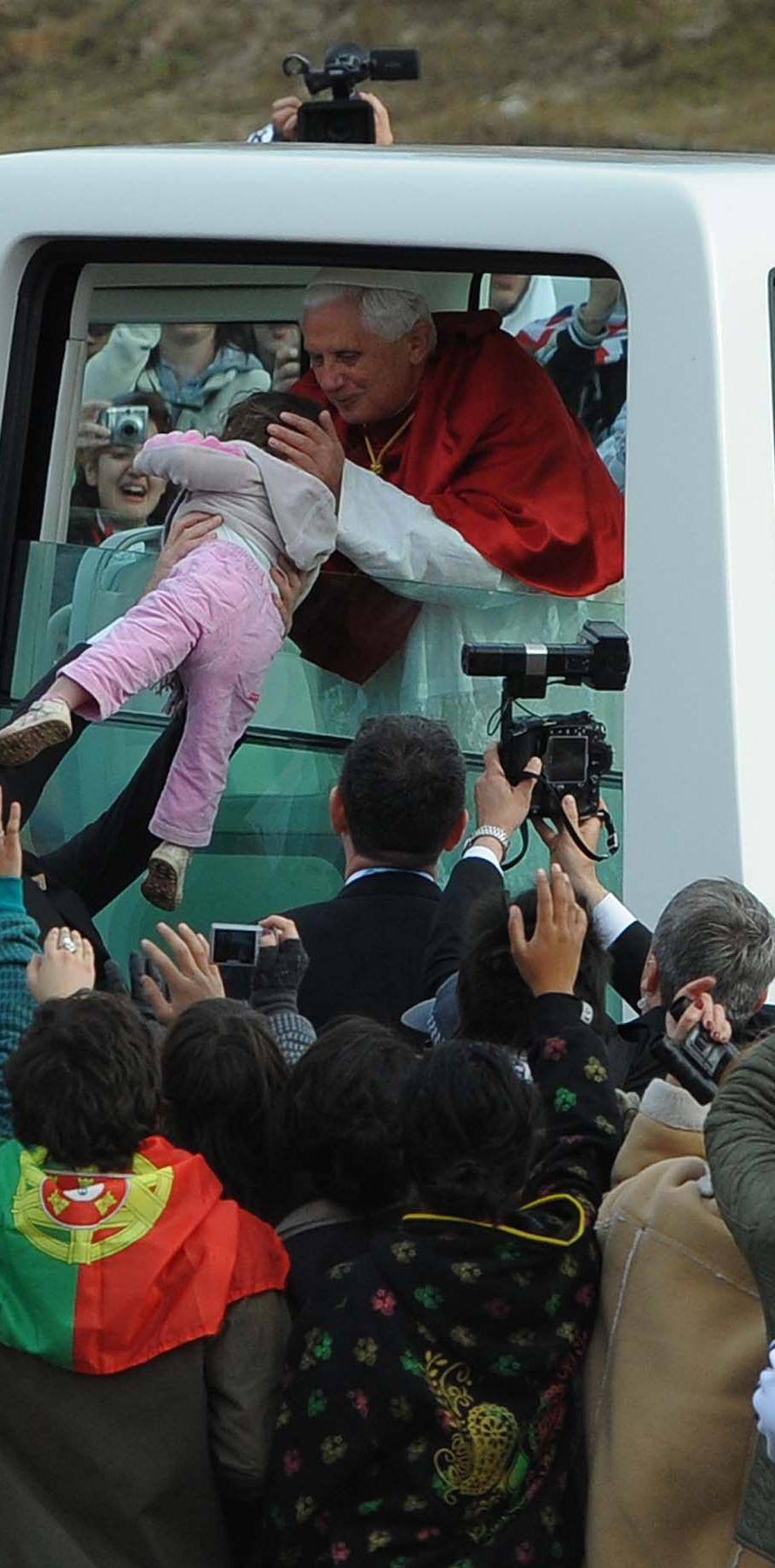 I tre giorni del Papa tra bagni di folla e il concerto alla Scala