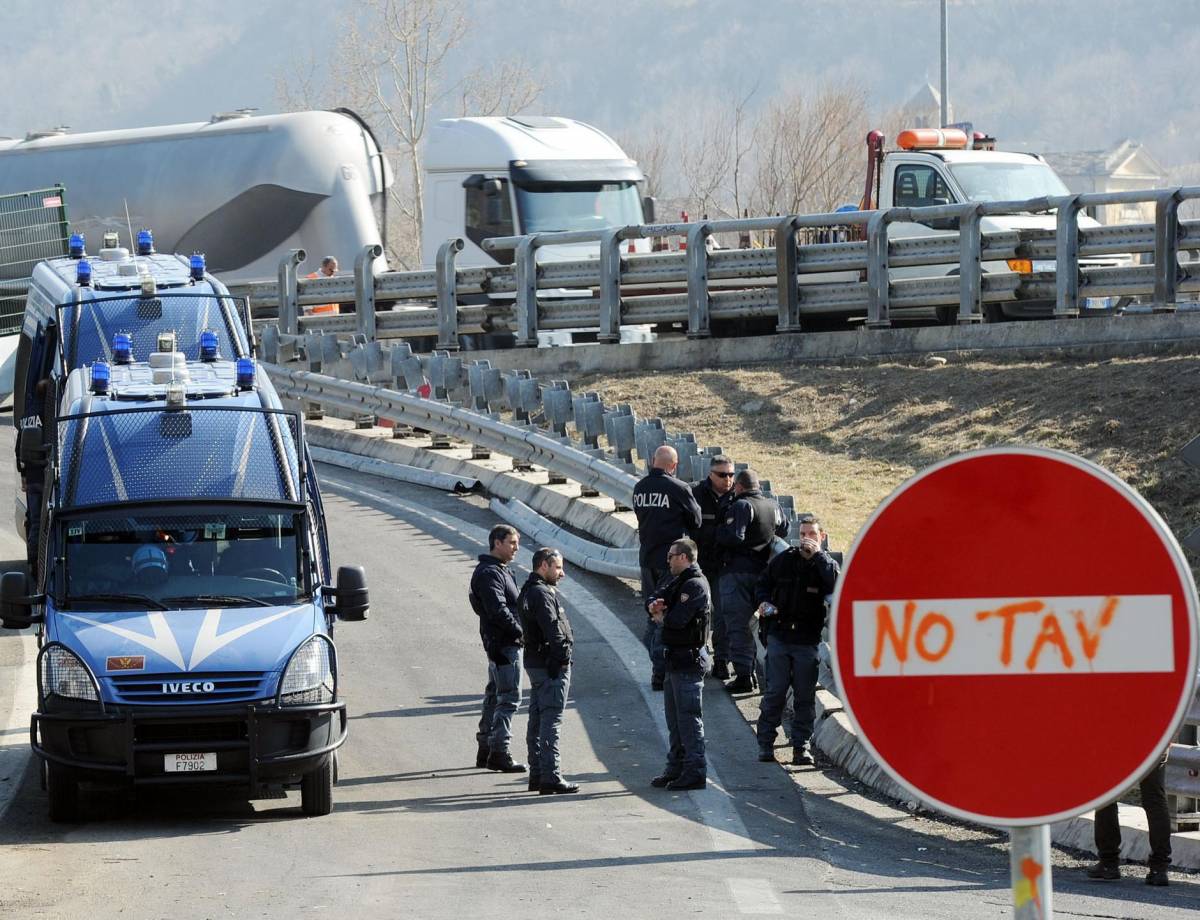 No Tav, assedio non stop  E Monti convoca un vertice