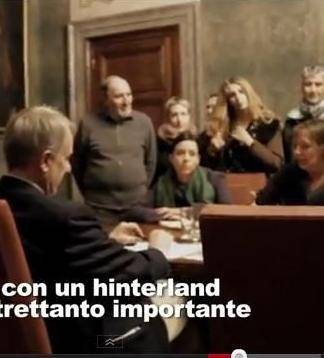 Pisapia non fa entrare i poliziotti ma apre il Comune ai centri sociali