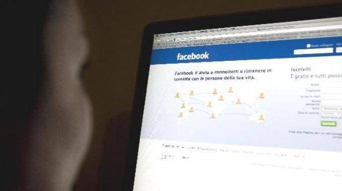 Facebook è irraggiungibile E ad accorgersene è Twitter