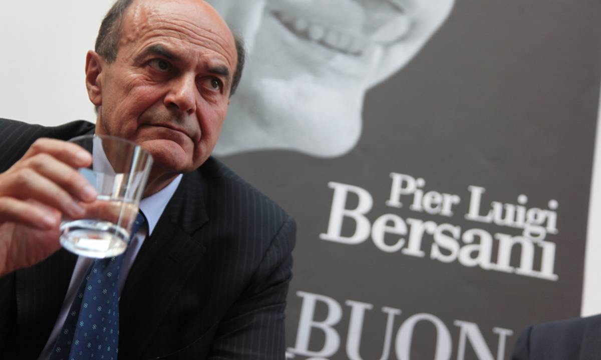 Se ne accorge pure Bersani: "Siamo qui da vent'anni E' ora di toglierci dai c..."