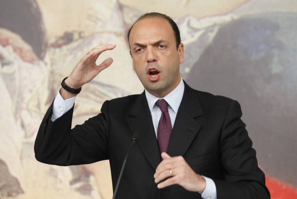 Alfano tira fuori il quid Primo altolà al governo