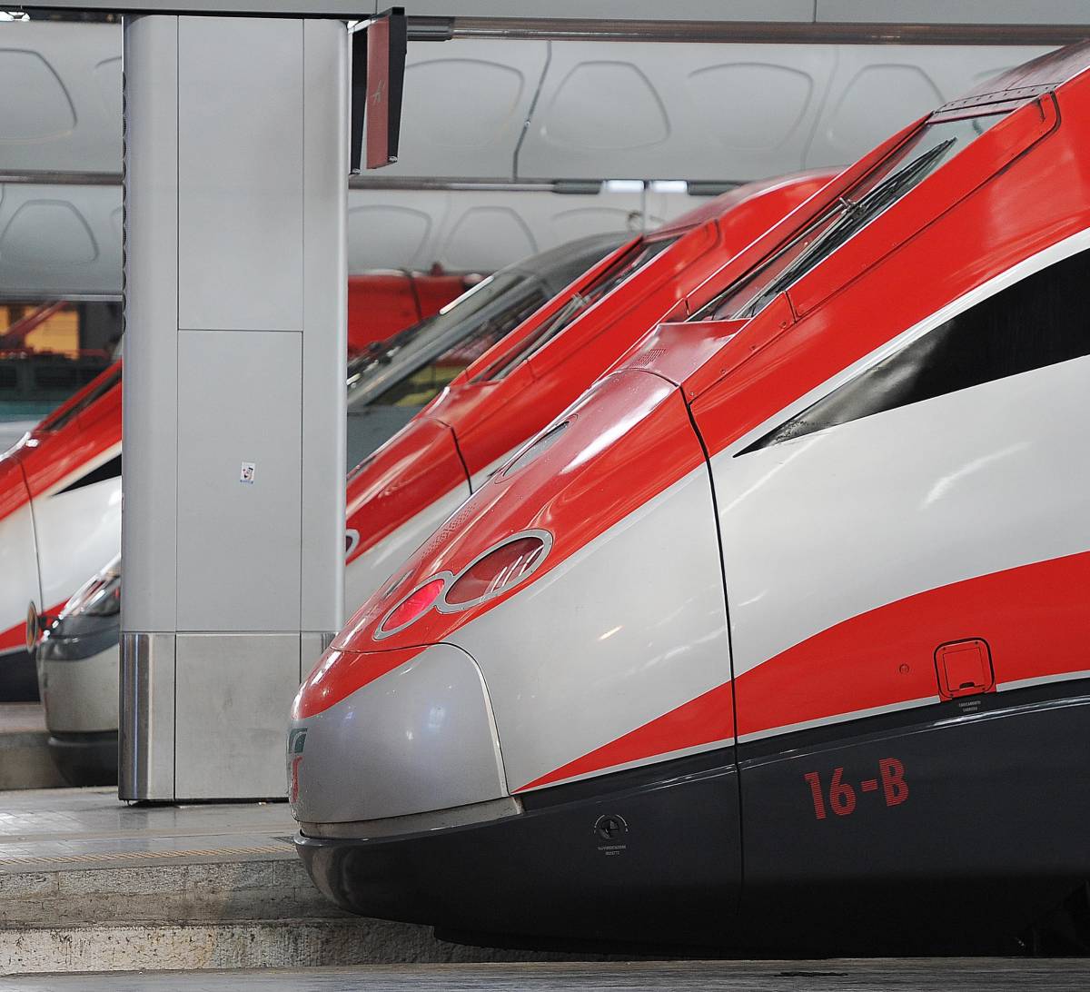 La Fiera di Rho stazione d’affari: si ferma anche il Frecciarossa