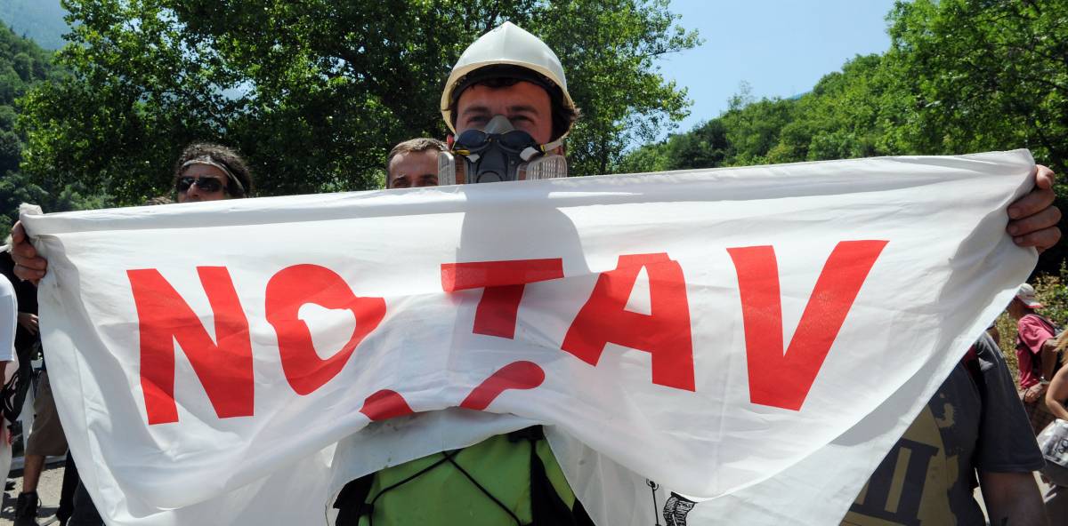 I No Tav non mollano: bloccata ancora l'A32