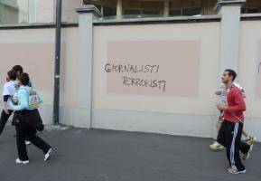 L’associazione anti graffiti chiede di cancellare le scritte spray