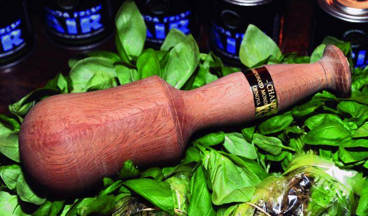 Un «tedesco» di Cosenza fa il miglior pesto al mortaio