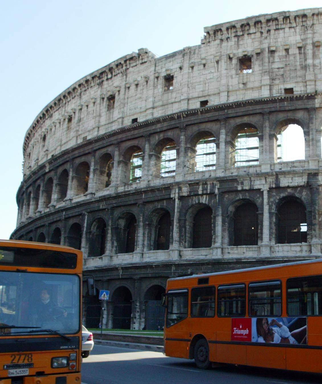 L’assenteismo come arma: ogni giorno a Roma «malati» 840 autisti di bus
