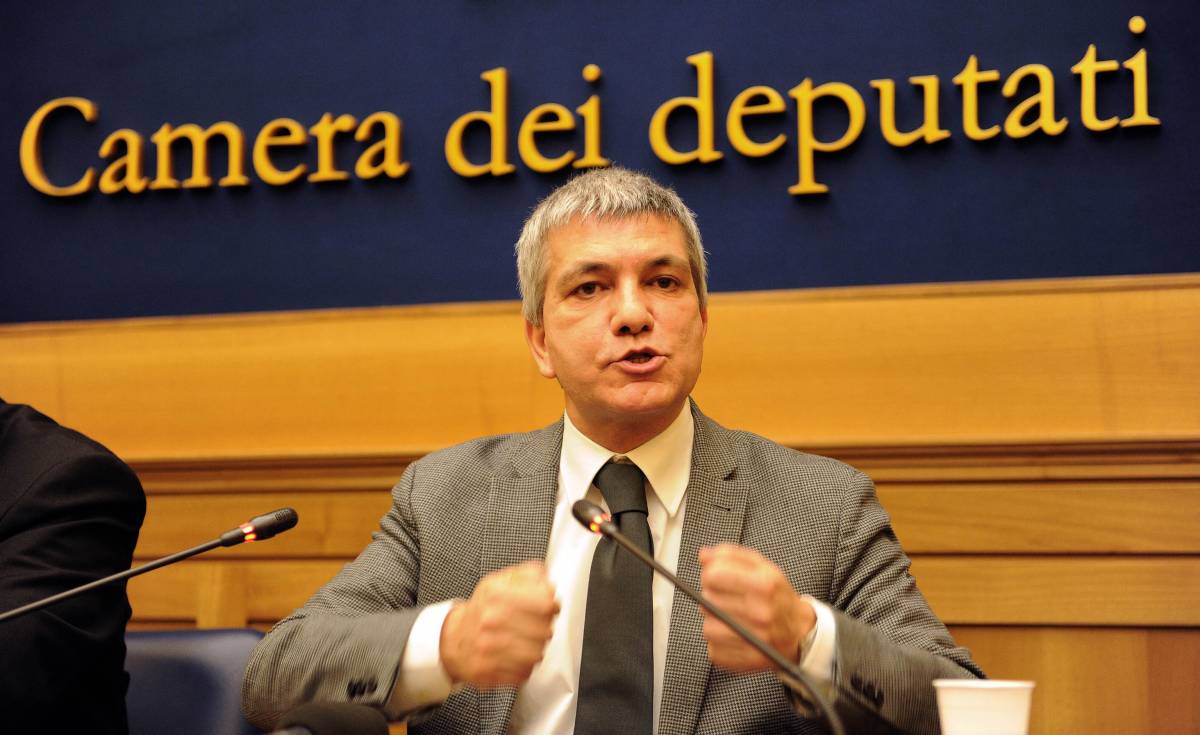 Nichi Vendola è indagato "Truccò un concorso"