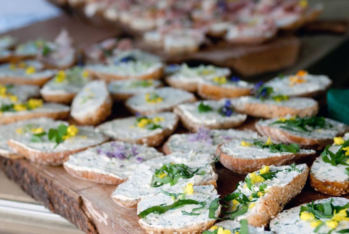 Corso di cucina all’insegna delle erbe selvatiche