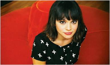 La nostalgica Norah Jones  che ama Billie Holiday