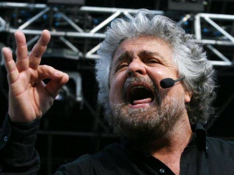 Grillo chiede libertà di "vaffa" anche al Salone del libro