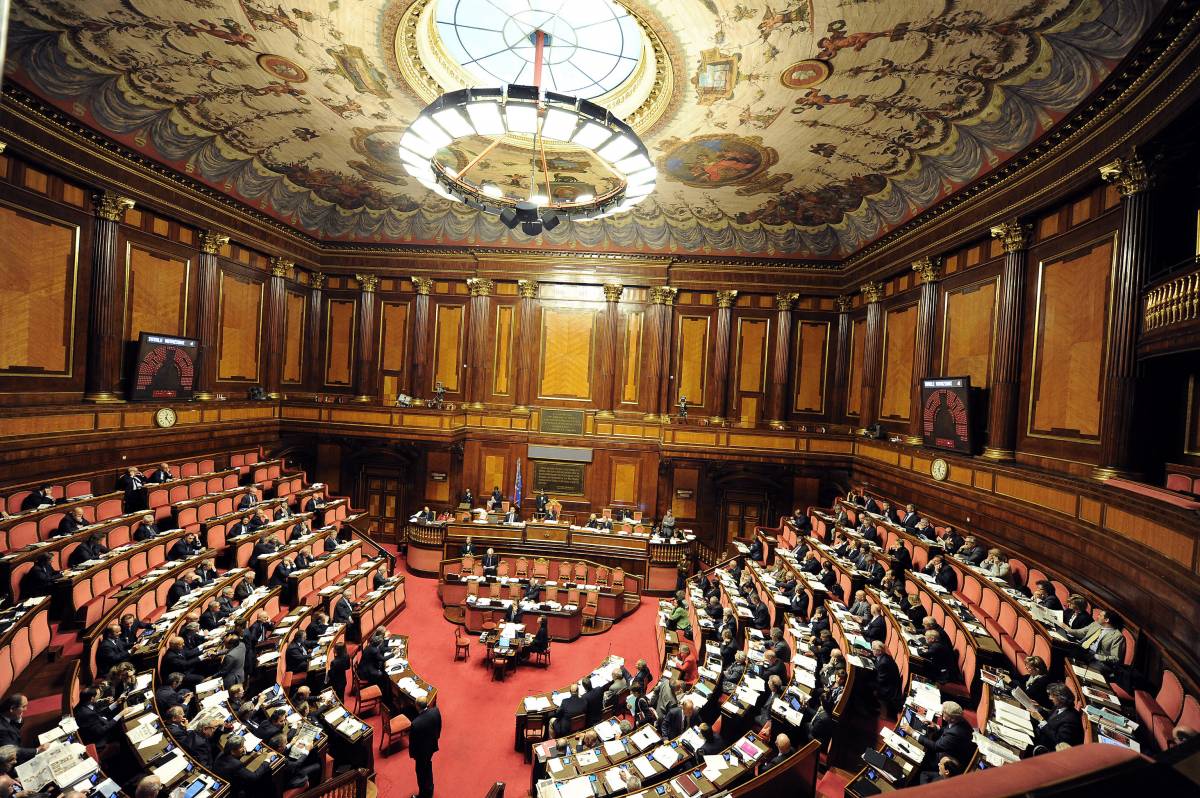 Pensioni d'oro, il governo ko Banche, niente commissioni per chi va in rosso di 500 €