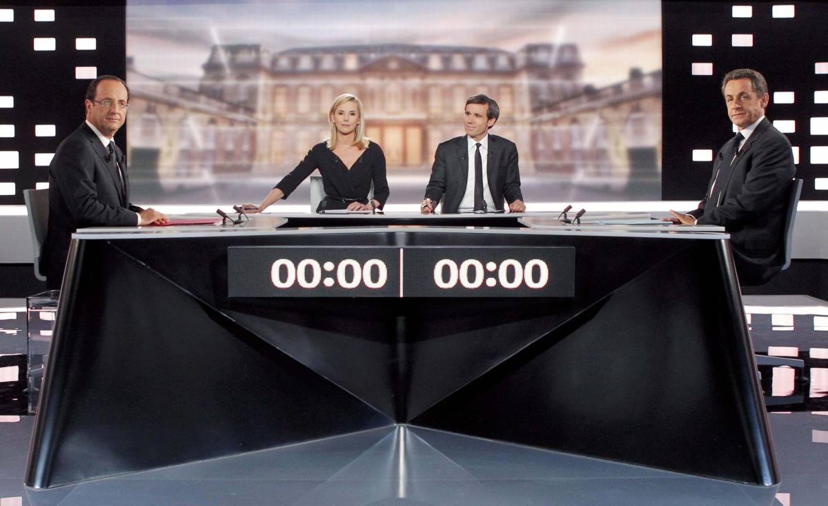 Hollande e Sarkò, il duello tv tra scintille e battibecchi