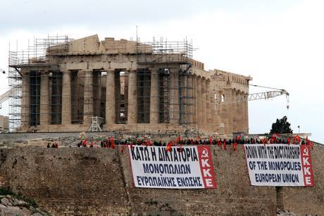Ad Atene dopo lo choc  adesso arriva il caos