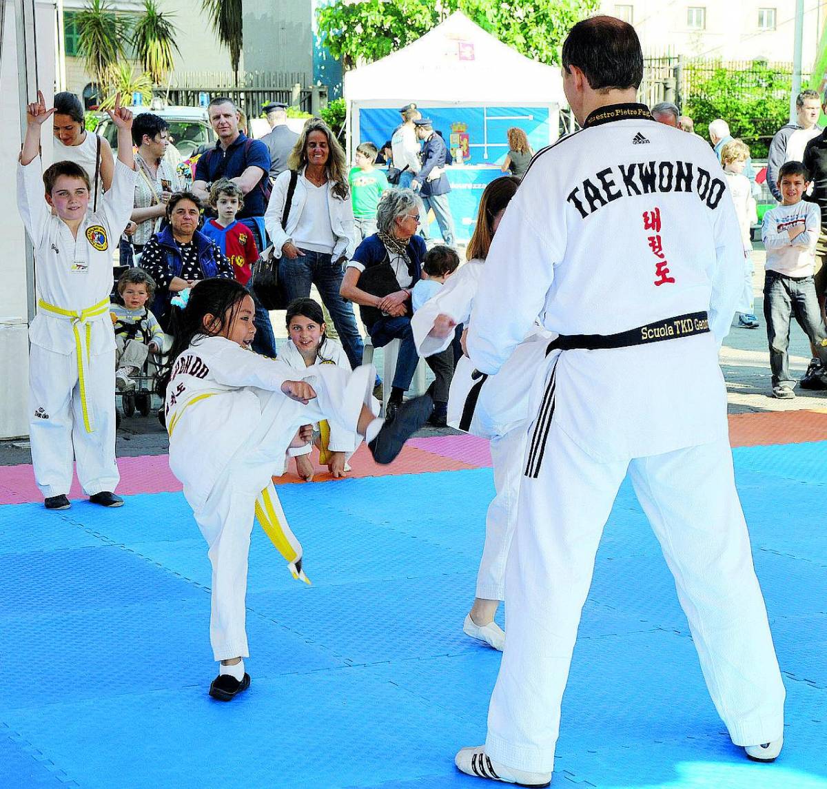 I bambini e i campioni insieme per scoprire il bello di ogni sport