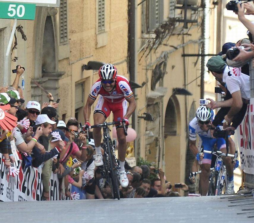 A Rodriguez tappa e maglia ma un solo km di spettacolo