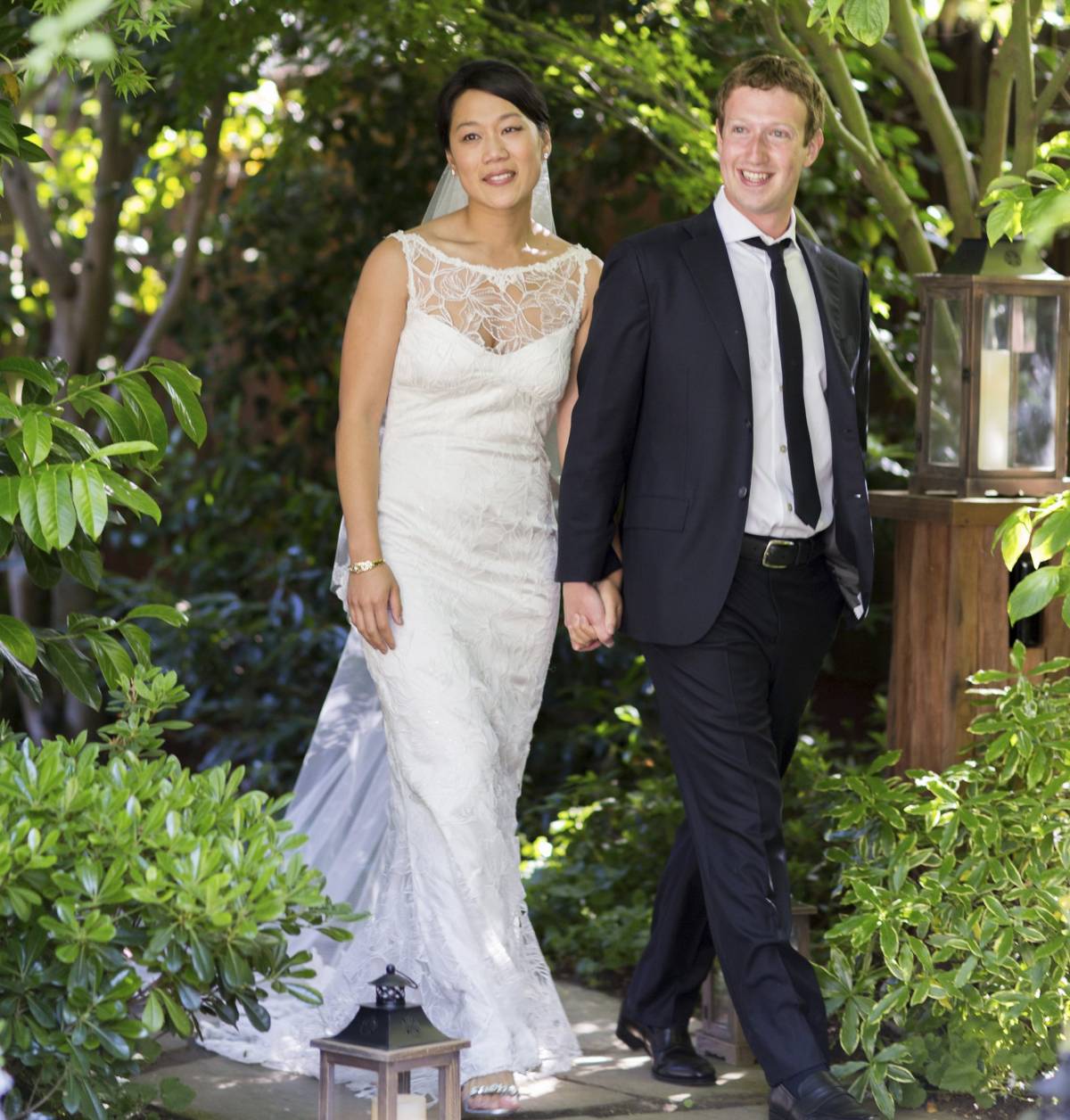Zuckerberg fa "en plein" Lo scapolo d'oro del web e il matrimonio a sorpresa