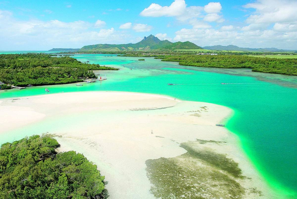 Mauritius: un giardino galleggiante tra acque azzurre e sapori unici