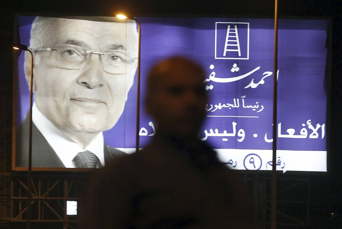 Il premier di Mubarak baluardo anti-fanatici