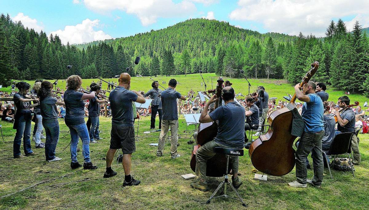 Dai cori sulle Alpi al blues siciliano L’Italia delle vacanze suona bene