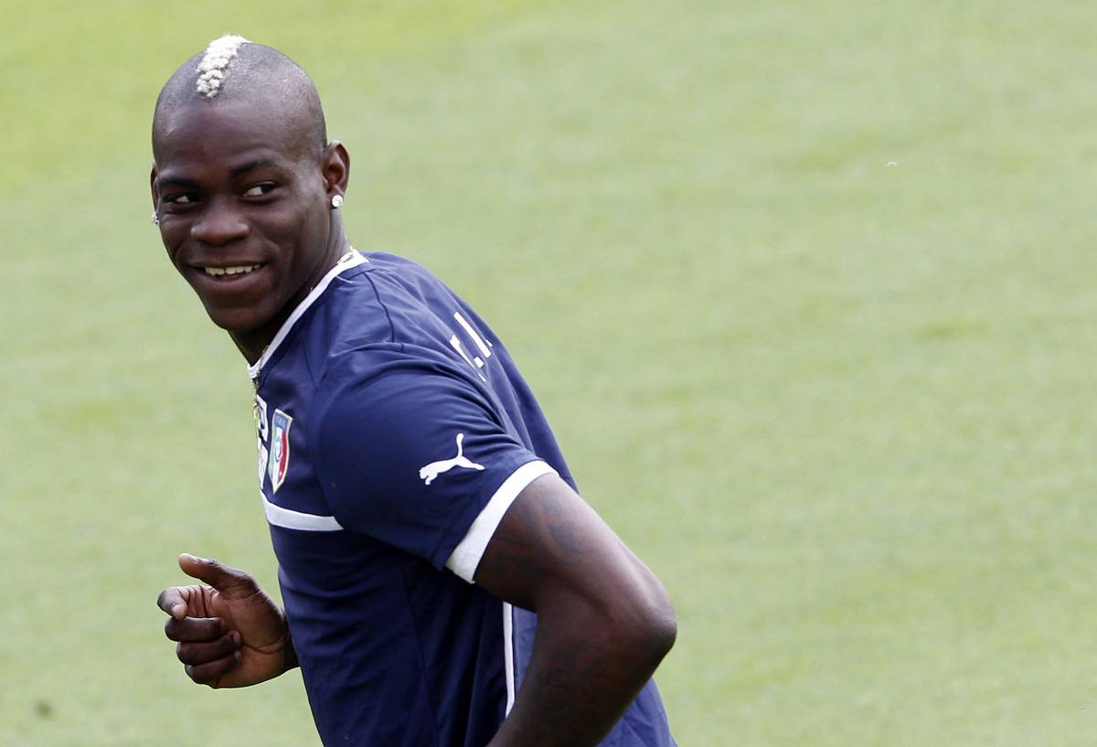 Balotelli: insulti razzisti? Lascerò il campo